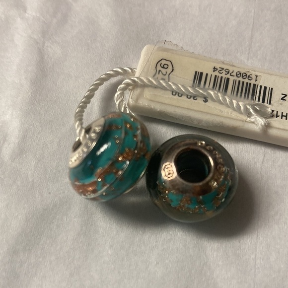 Persona charm - Picture 2 of 4